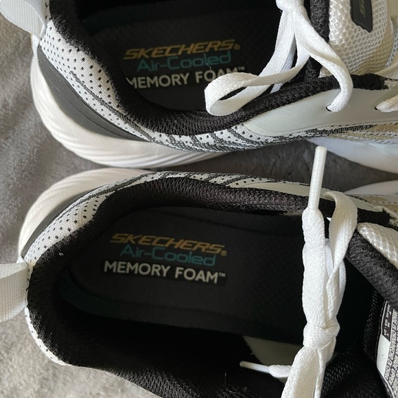 Skechers men’s shoes - Picture 4 of 6